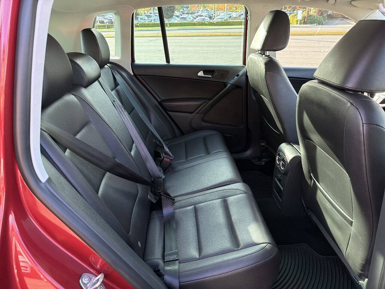 Used 2014 Volkswagen Tiguan SEL AWD/4WD image 20
