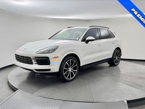 Used 2019 Porsche Cayenne AWD/4WD image 2