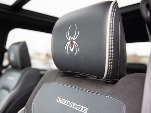 Used 2024 RAM 1500 Laramie image 20