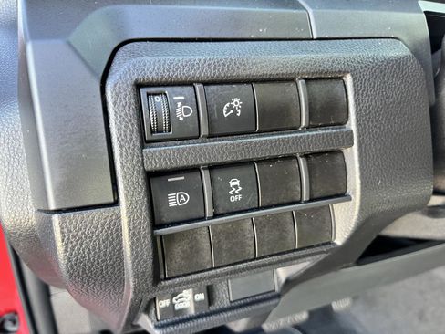 Certified 2025 Toyota Tacoma SR image 27