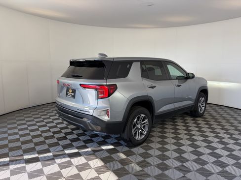 Used 2025 GMC Terrain Elevation AWD/4WD image 9