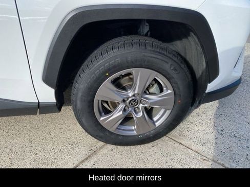 Used 2022 Toyota RAV4 XLE image 10