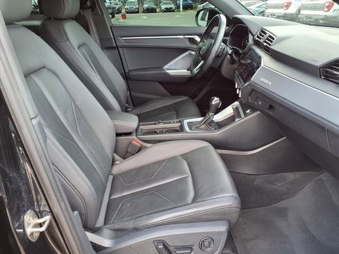Used 2022 Audi Q3 2.0T Premium Plus w/ Premium Plus Package image 13