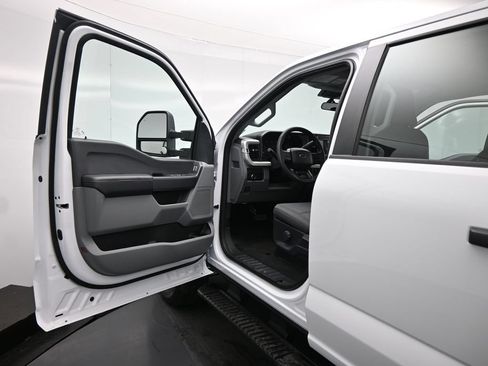 New 2026 Ford F350 XL w/ STX Appearance Package AWD/4WD image 8
