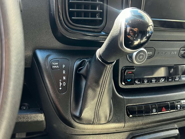 Used 2025 RAM ProMaster 2500 w/ Convenience Group FWD image 18