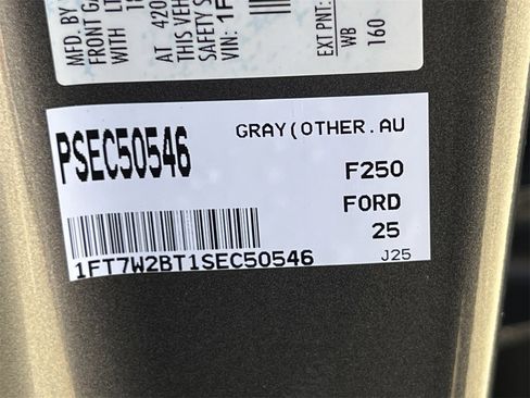 Used 2025 Ford F250 XLT w/ FX4 Off-Road Package image 33