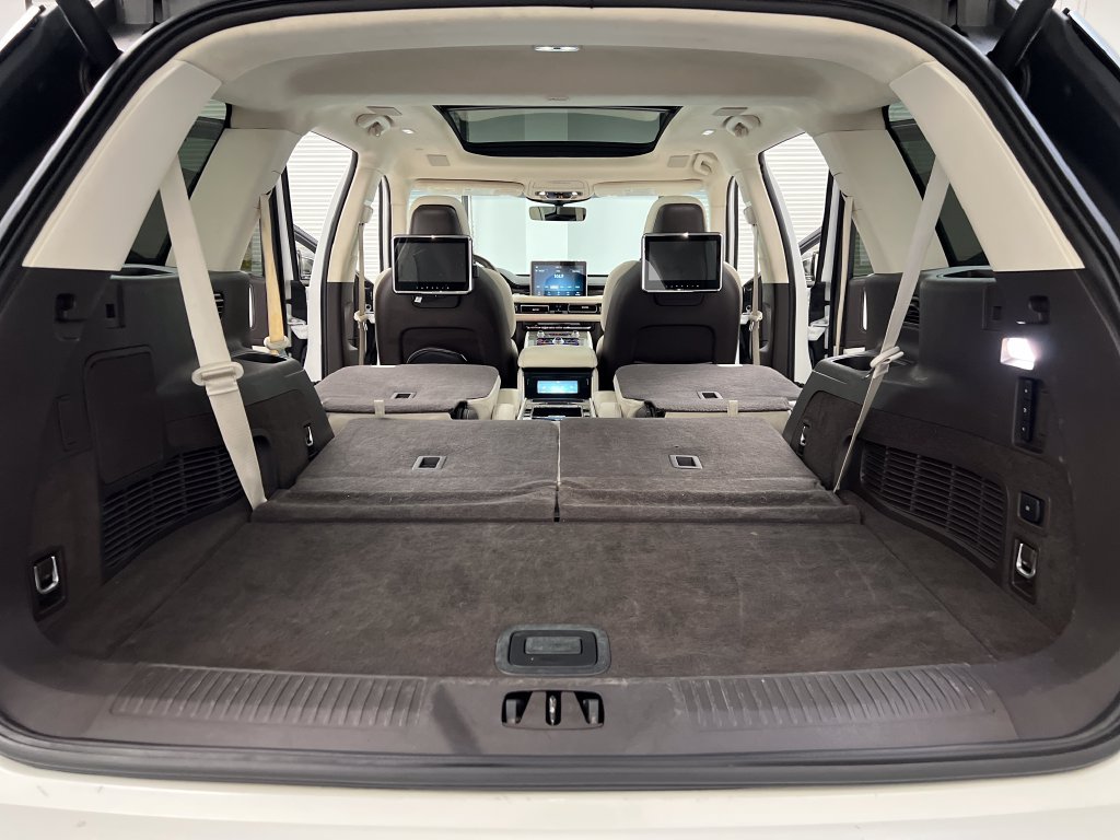 Used 2020 Lincoln Aviator Black Label w/ Dynamic Handling Package AWD/4WD image 46