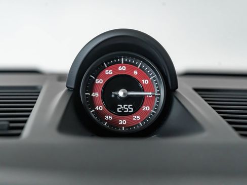 Certified 2025 Porsche 911 Carrera 4 GTS AWD/4WD image 18