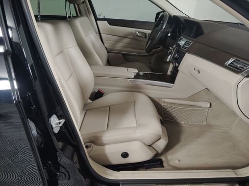 Used 2015 Mercedes-Benz E 350 4MATIC Sedan image 29