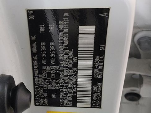 Used 2017 Toyota Highlander XLE image 33