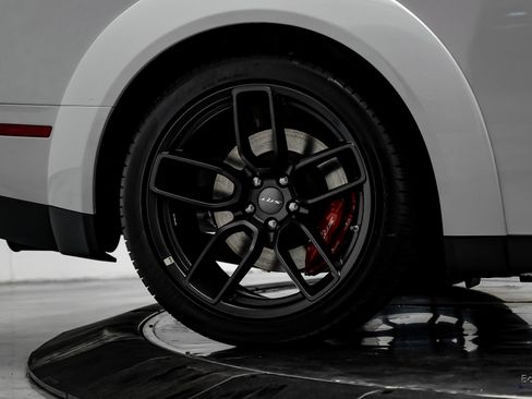 Used 2023 Dodge Challenger SRT Hellcat w/ Driver Convenience Group image 81