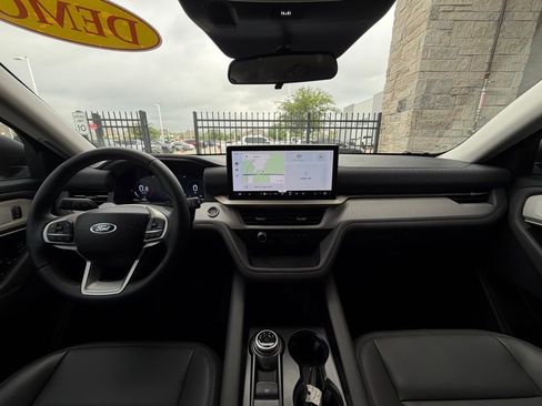 New 2026 Ford Explorer Active w/ Active Comfort Package RWD image 64