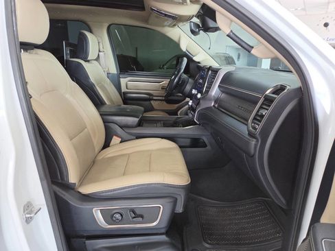 Used 2019 RAM 1500 Limited RWD image 32