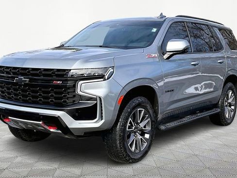 Used 2024 Chevrolet Tahoe Z71 w/ Luxury Package image 3