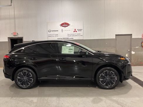 New 2026 Nissan Murano Platinum w/ Cargo Package AWD/4WD image 2