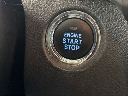 Used 2018 Toyota Sienna Limited Premium image 40