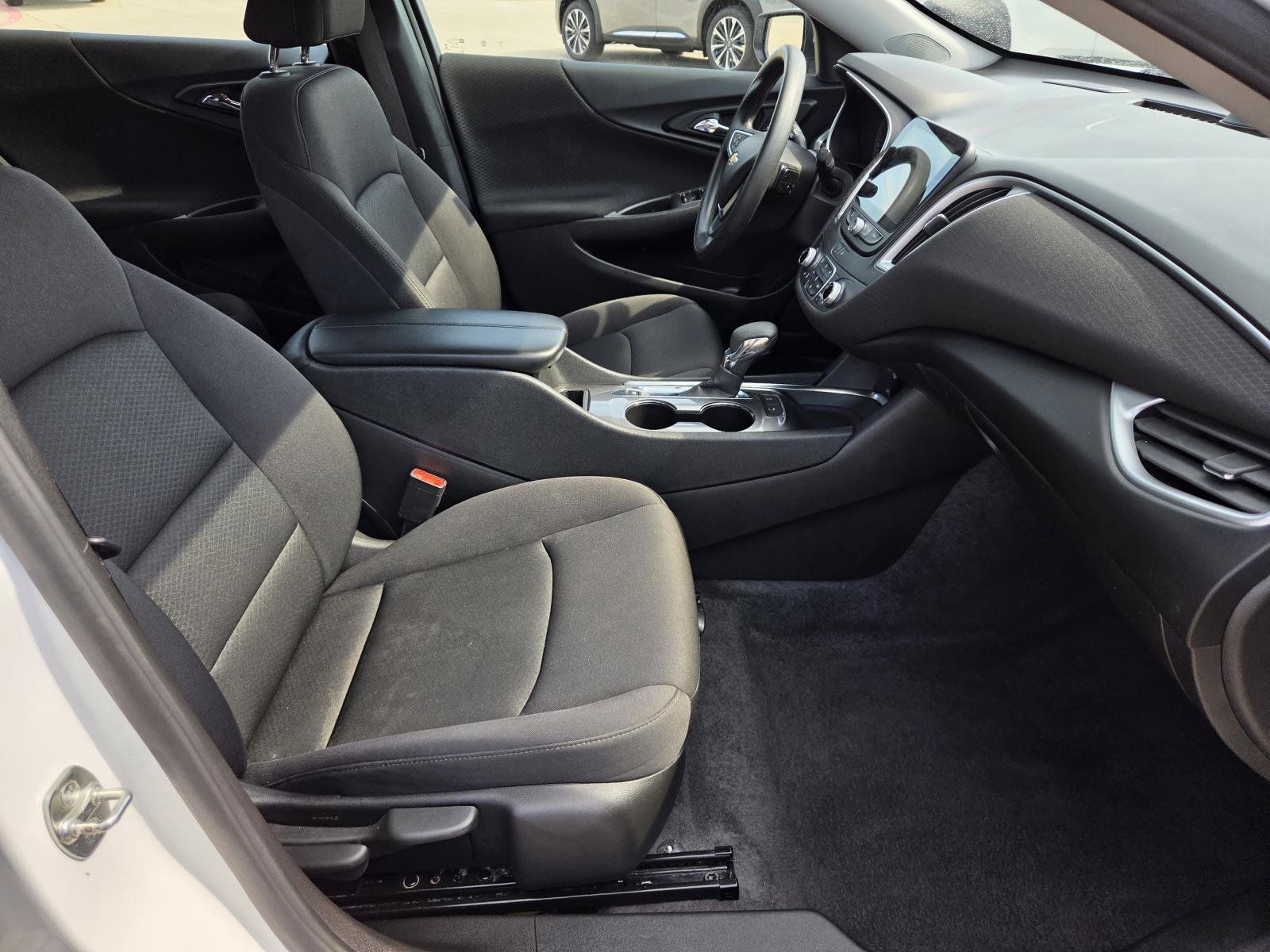Used 2024 Chevrolet Malibu LT FWD image 14