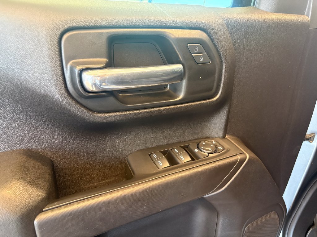 Used 2021 Chevrolet Silverado 1500 Custom w/ LPO, Dark Essentials Package AWD/4WD image 14
