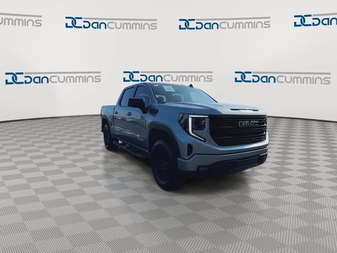 Used 2023 GMC Sierra 1500 Elevation w/ X31 Off-Road Package AWD/4WD image 2