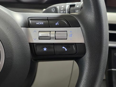 Certified 2025 Hyundai Tucson SE FWD image 32