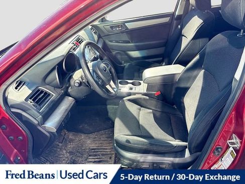 Used 2017 Subaru Outback 2.5i Premium image 18