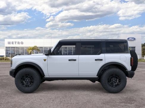 New 2026 Ford Bronco Badlands w/ Sasquatch Package AWD/4WD image 9