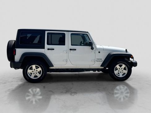 Used 2016 Jeep Wrangler Unlimited Sport w/ Quick Order Package 24S AWD/4WD image 9