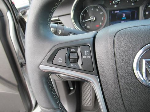 Used 2022 Buick Encore Preferred image 17