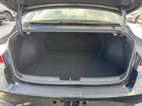 Certified 2022 Hyundai Elantra SEL image 21