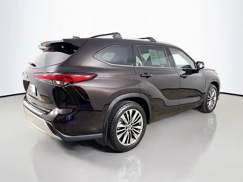 Certified 2020 Toyota Highlander Platinum AWD/4WD image 8