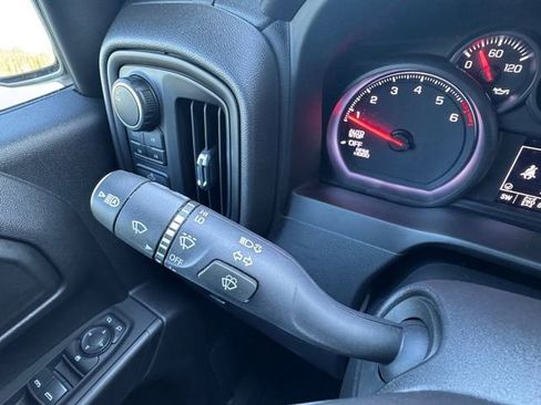 Used 2023 Chevrolet Silverado 1500 Custom Trail Boss AWD/4WD image 12