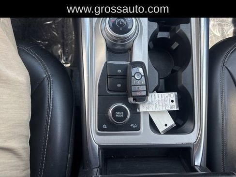 Used 2023 Ford Explorer XLT w/ Equipment Group 202A AWD/4WD image 19