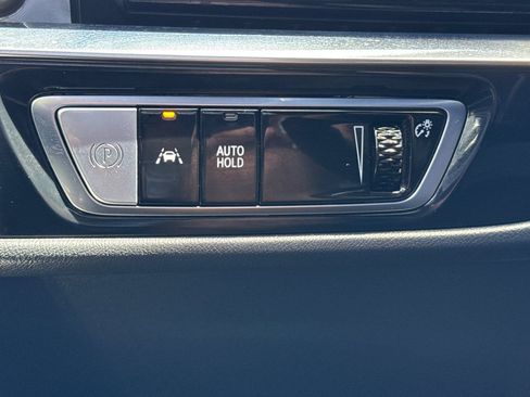 Certified 2024 Cadillac Lyriq Tech w/ Driver Assist Package AWD/4WD image 38