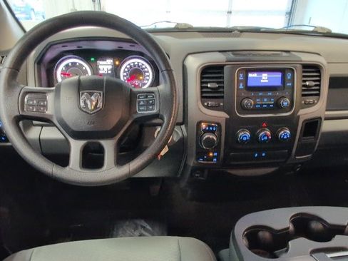 Used 2015 RAM 1500 Express image 15