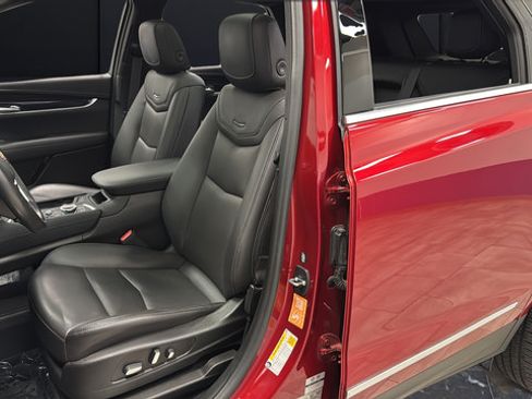 Used 2023 Cadillac XT5 Premium Luxury AWD/4WD image 9