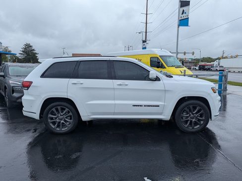 Used 2018 Jeep Grand Cherokee High Altitude AWD/4WD image 2