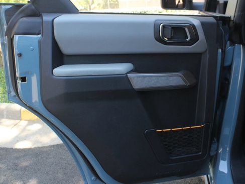 Used 2022 Ford Bronco Badlands w/ Sasquatch Package AWD/4WD image 19