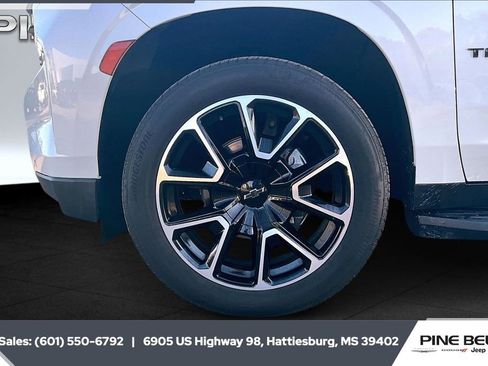 Used 2021 Chevrolet Tahoe RST w/ Luxury Package image 7