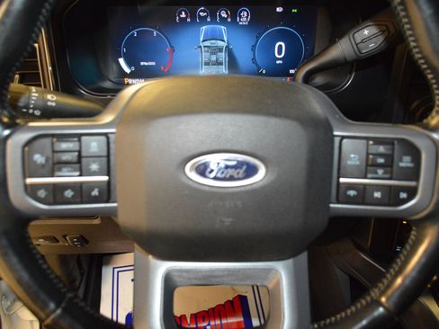 Used 2023 Ford F250 Lariat w/ Lariat Ultimate Package image 18