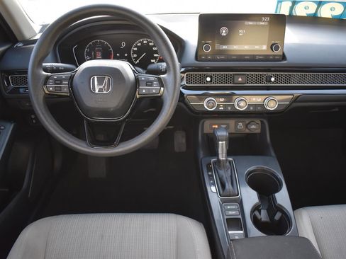Used 2022 Honda Civic LX image 16