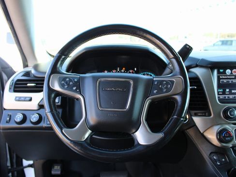 Used 2019 GMC Yukon Denali image 20
