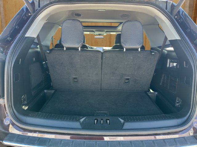 Used 2023 Ford Explorer Limited w/ Equipment Group 301A AWD/4WD image 25
