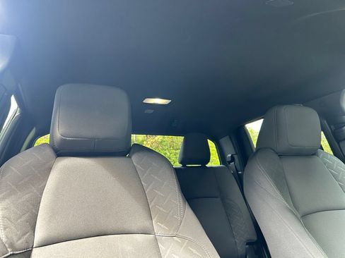 Used 2024 Toyota Tacoma SR5 AWD/4WD image 27