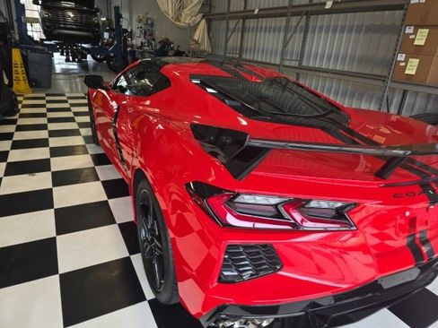 Used 2020 Chevrolet Corvette Stingray Premium Cpe w/ 3LT Preferred Equipment Group image 10