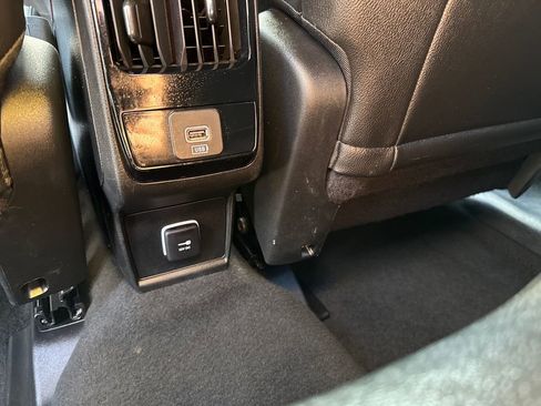 Used 2025 Jeep Compass Trailhawk AWD/4WD image 46