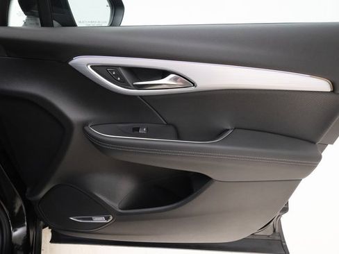 Used 2024 Buick Envision Avenir image 25