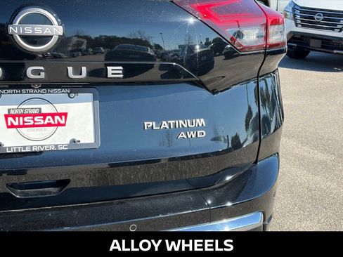 Certified 2025 Nissan Rogue Platinum w/ Platinum Premium Package AWD/4WD image 7