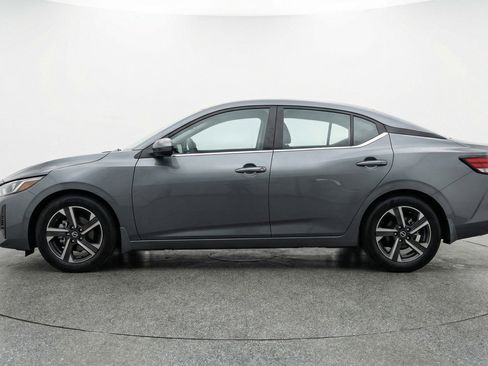 Used 2025 Nissan Sentra SV FWD image 5