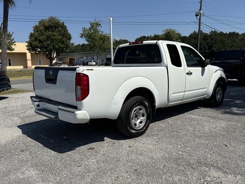 Used 2018 Nissan Frontier S image 5