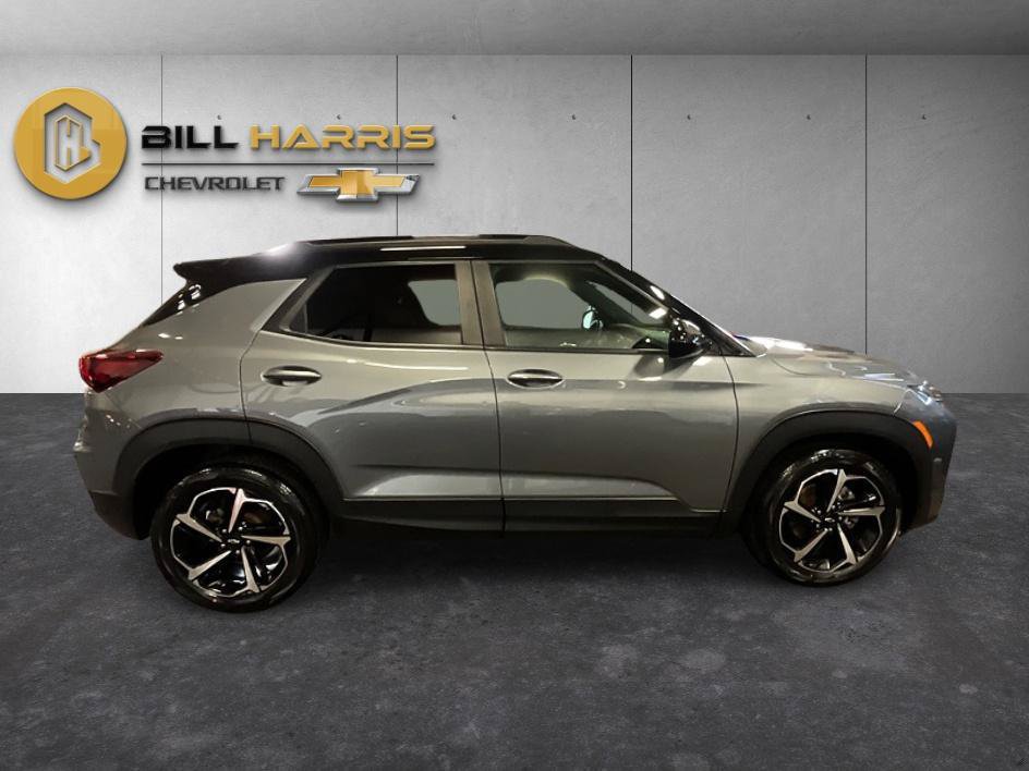 Used 2021 Chevrolet TrailBlazer RS w/ Technology Package FWD image 11
